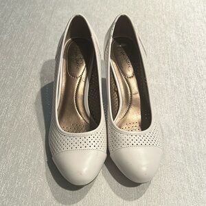 Lifestride Rounded Toe Heels